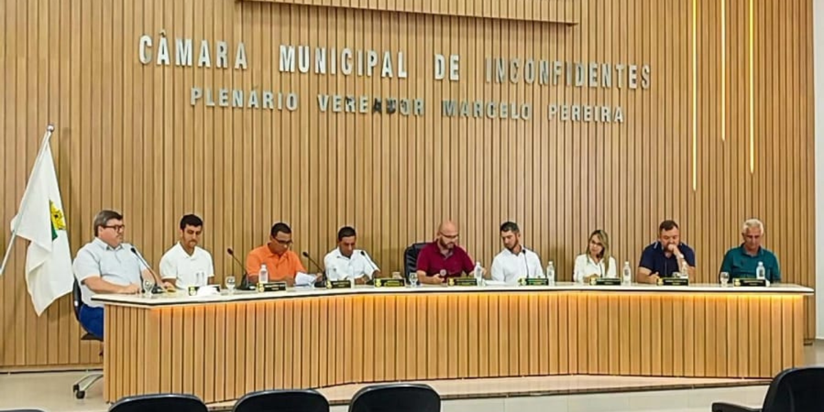 Câmara Municipal de Inconfidentes Realiza 1ª Reunião Extraordinária de 2025 e Aprova Regimes de Urgência de Oito Projetos de Lei