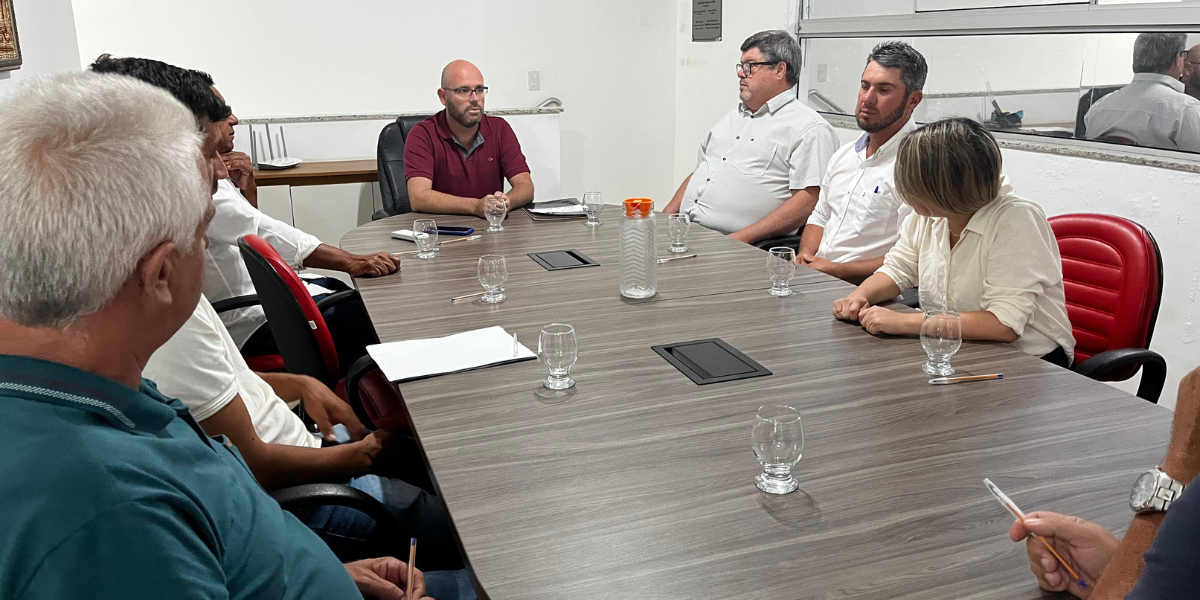 Presidente da Câmara, Cassinho Bueno, Apresenta Equipe de Trabalho e Anuncia Ações para 2025